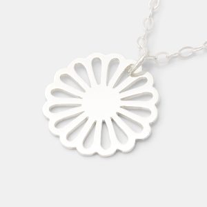 Daisy Flower Silver Pendant Necklace